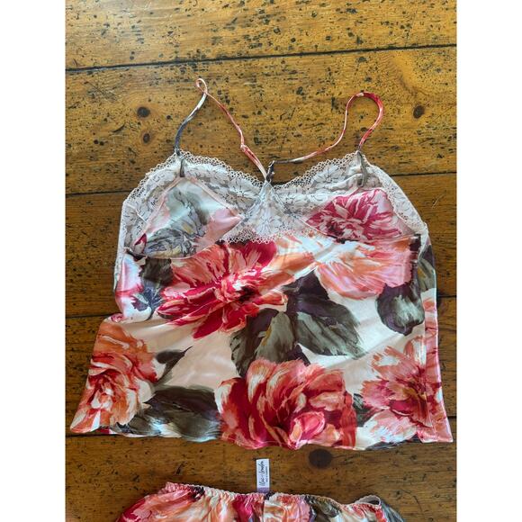 Lilac + London Pajama Set - Picture 9 of 10